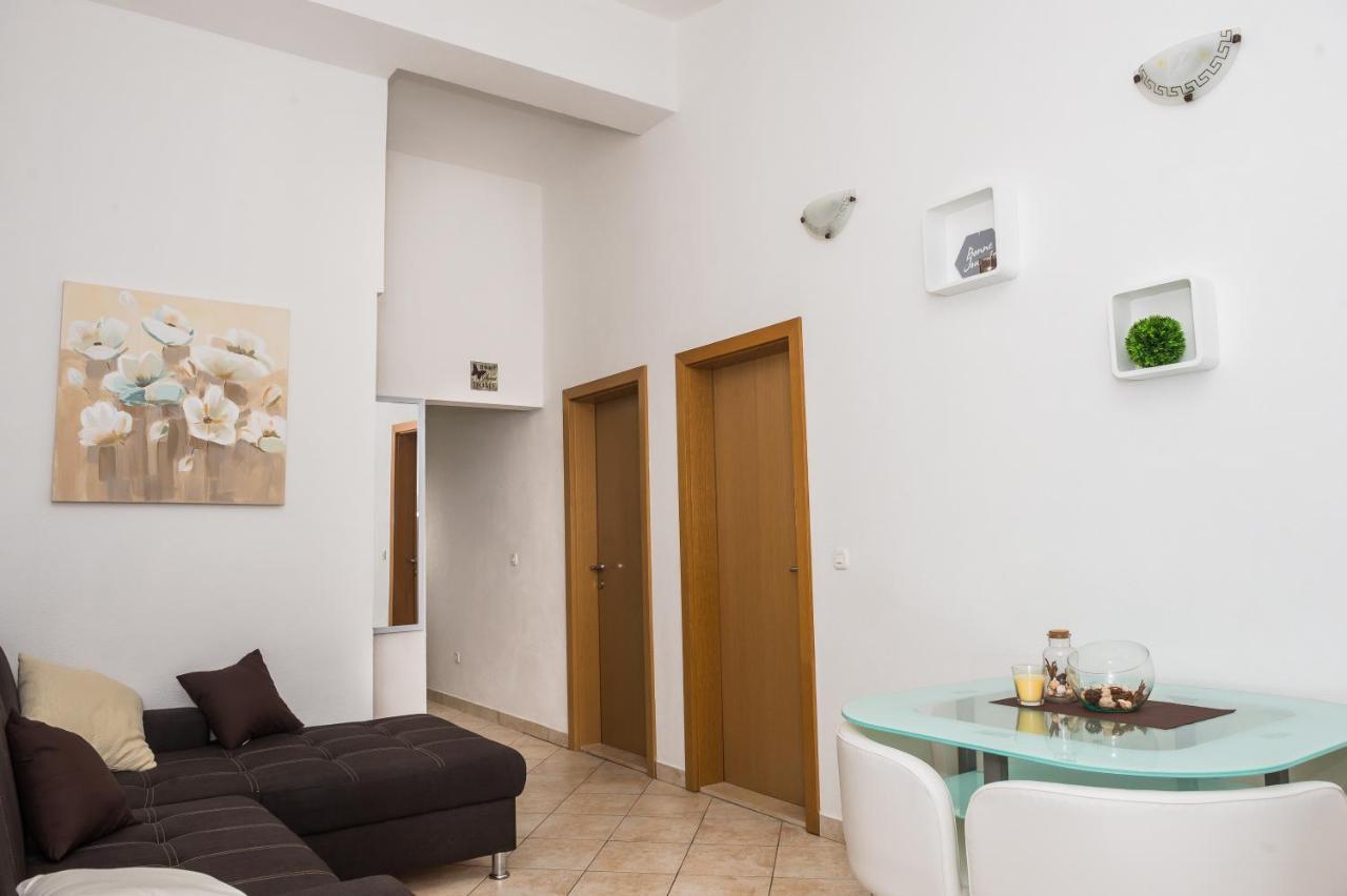 Apartments Slavka Rogoznica  Exterior photo